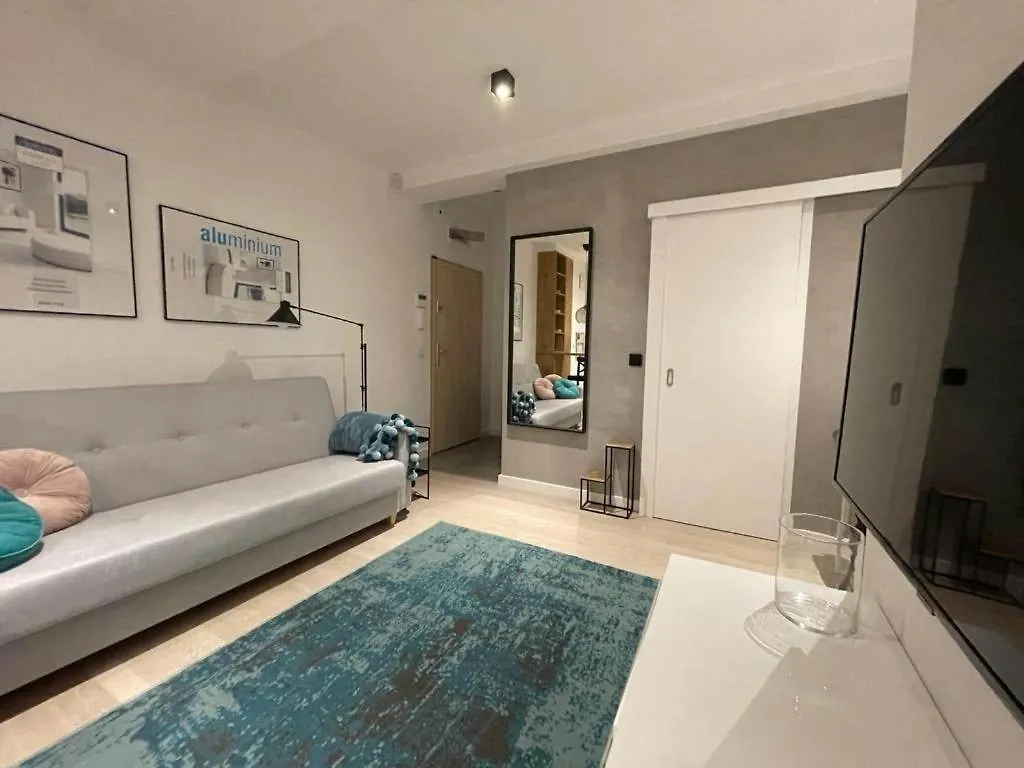 Studio Lea 7 Dzielnica Krowodrza. Bliskim Sasiedztwo Parku Krakowskiego. Apartment Poland
