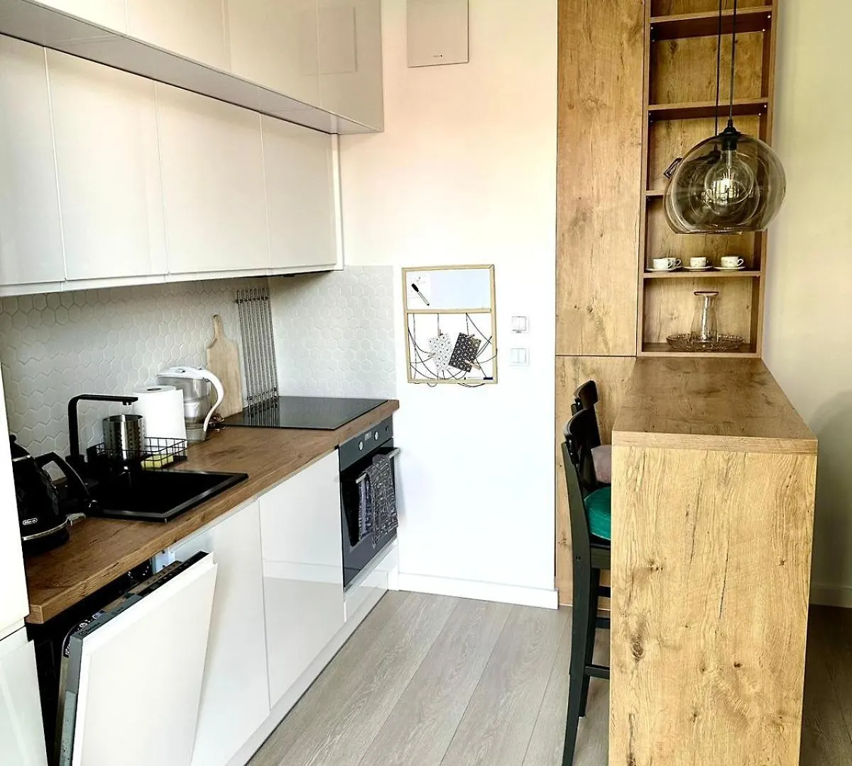 Studio Lea 7 Dzielnica Krowodrza. Bliskim Sasiedztwo Parku Krakowskiego. Apartment Krakow